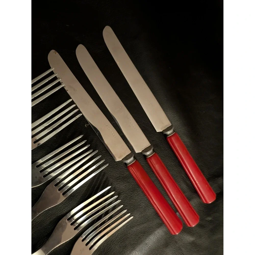 Vintage 12pc Red Bakelite Style Flatware Set Stainless Steel 6 Knives 6 Forks